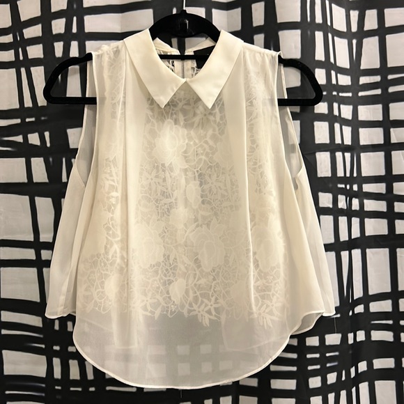 Romeo & Juliet Lace Blouse - Picture 1 of 4
